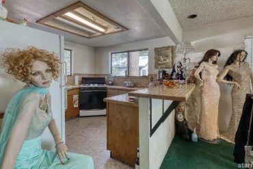 будинок манекенів