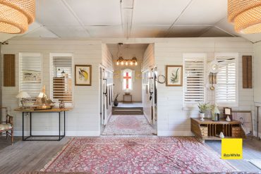 перебудована церква, фото: © Ray White Cooma